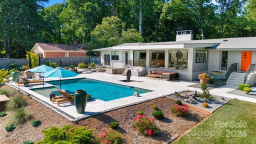 4142 Oldfield Road sold home in Kingswood, Charlotte, NC