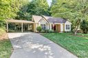 7111 Hunters Bluff Drive sold home in Denver, SC