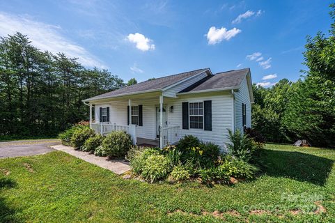3211 Frank Whisnant Road sold home in Quaker Meadows, Morganton, NC