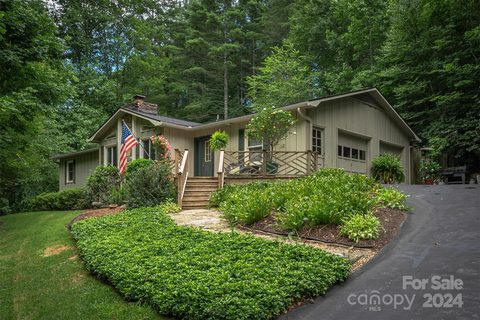 145 Larchmont Drive sold home in Tamarac, Hendersonville, NC