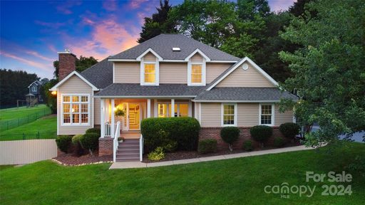 40 Sierra Drive sold home in Rancho La Mirage, Arden, NC