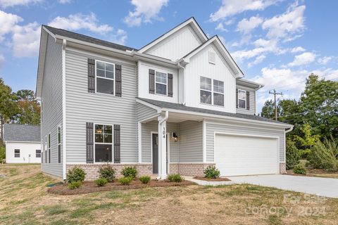 104 Baucom Street sold home in Surrey Woods, Charlotte, NC