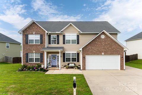 Previously sold for $585,000