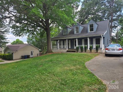 2307 Cliffside Drive sold home in Old Farm, Statesville, NC