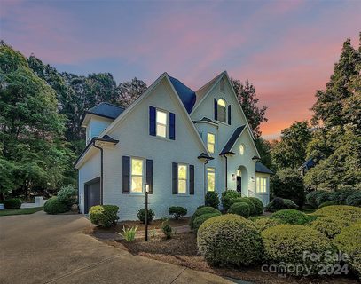 7005 Premier Drive