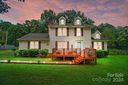 7500 Apple Creek Drive sold home in Mint Hill, SC
