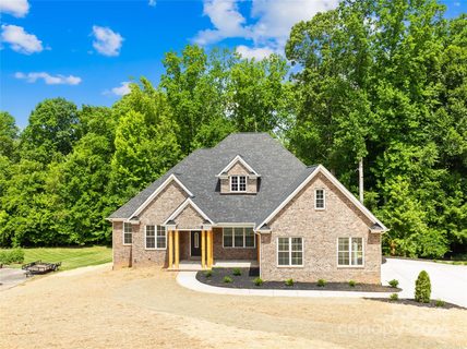 2627 Ashbourne Drive sold home in Waterford Green, Gastonia, NC