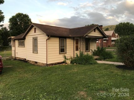 83 Allen Creek sold home in Town Of Waynesville, Waynesville, NC