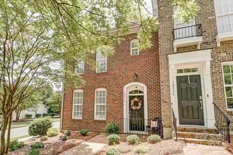 10531 Rocky Ford Club Road sold townhome in Eastfield Village, Charlotte, NC