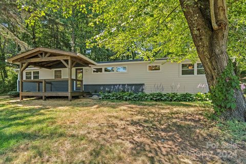 15 W Rash Road sold home in J A Baker, Asheville, NC