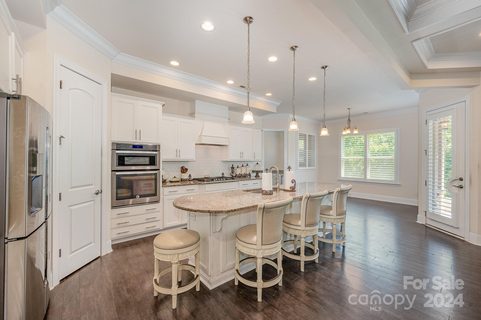 7937 Front Park Circle