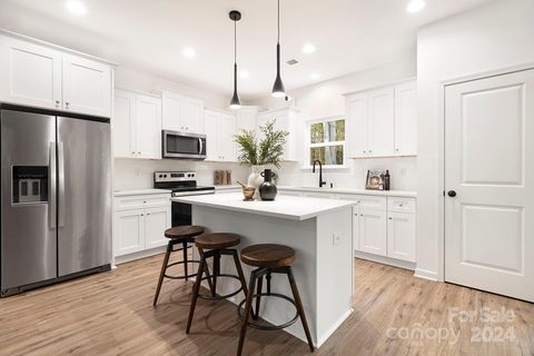 102 Apple Court sold home in Country Creek, Kings Mountain, NC