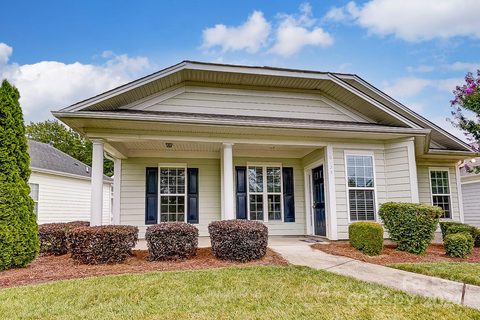 10135 Bishops Gate Boulevard sold home in The Cottages, Pineville, NC