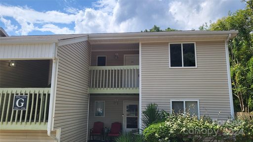 1716 Eagles Place G-201