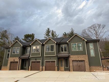 157 Collin Place 18