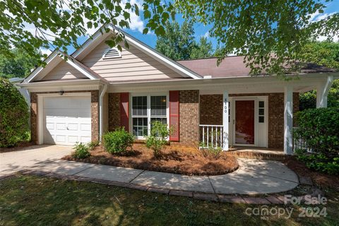 8700 Brookstead Drive sold home in Brookstead, Charlotte, NC