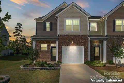 1655 Corwin Bend Road sold townhome in Windhaven, Tega Cay, SC
