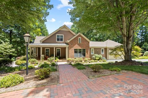 25 Chatsworth Court
