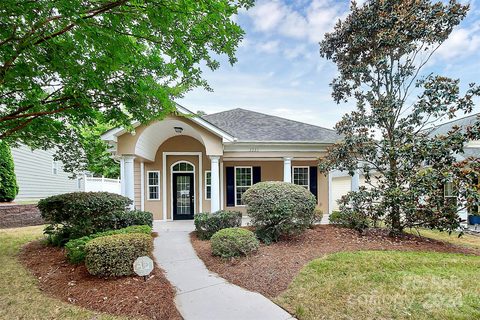 13330 Old Compton Court sold home in The Cottages, Pineville, NC