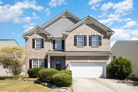 1027 Whippoorwill Lane