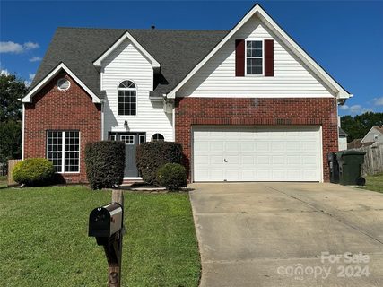 3935 Longwood Drive