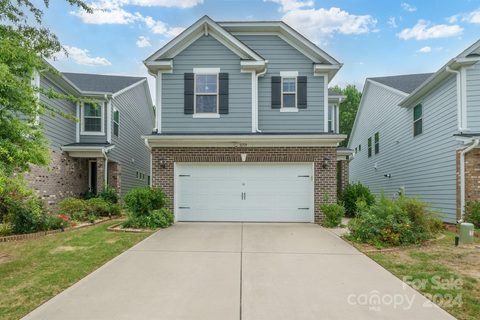 11719 Clems Branch Drive sold home in Parkside, Charlotte, NC