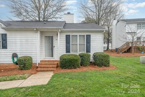 6031 Crape Myrtle Lane sold home in Oakdale Place, Charlotte, NC