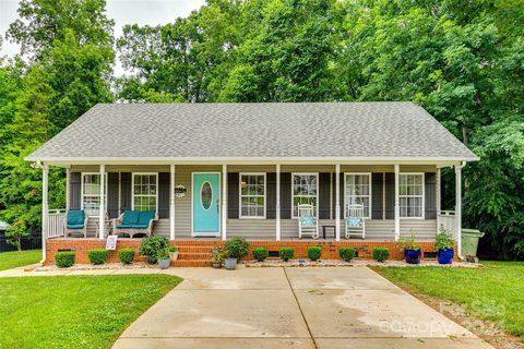 335 Sugar Creek Crossing