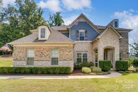1012 Hobson Lane