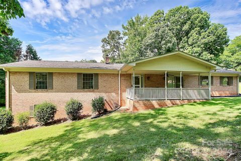 602 Hillsdale Drive sold home in hillsdale, Monroe, NC