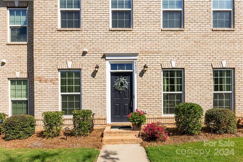 8829 Granby Hill Road sold townhome in Mint Hill Commons, Charlotte, NC