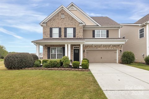 1463 Overlea Place sold home in Skybrook North Villages, Concord, NC