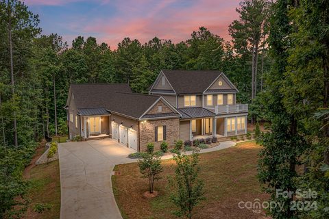 6619 Harbor Oaks Drive