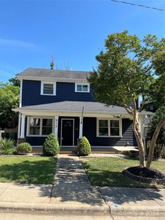 415 Woodvale Place