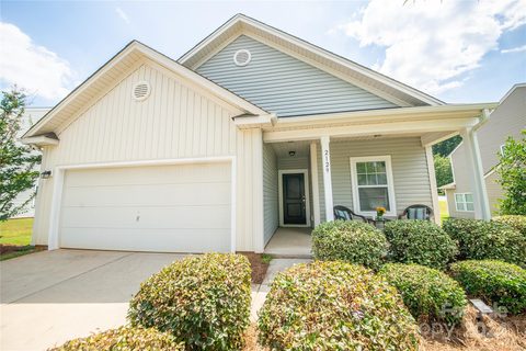2129 Lake Vista Drive sold home in Kellys Landing, Mount Holly, NC