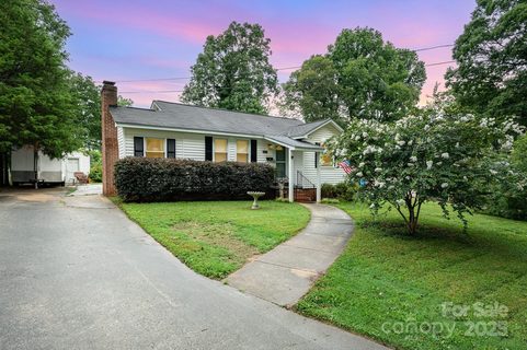 403 Nims Street