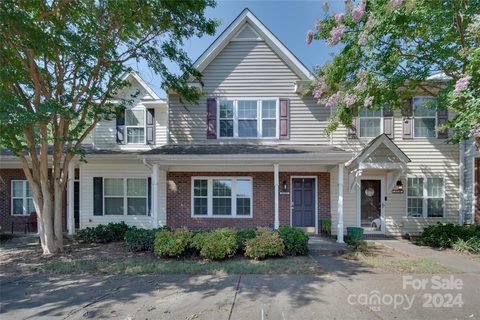 10122 Ballyclare Court