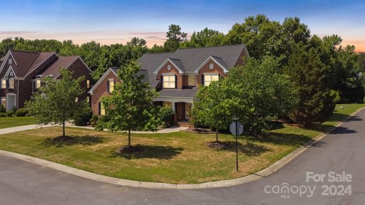 500 Castlestone Lane sold home in Blackstone, Matthews, NC