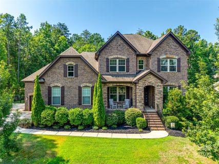 724 Fawns Glen Place sold home in Heron Cove, Clover, SC
