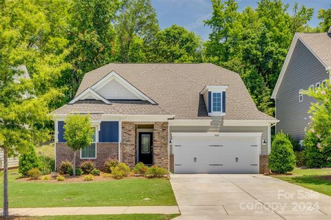 4049 Oakmere Road