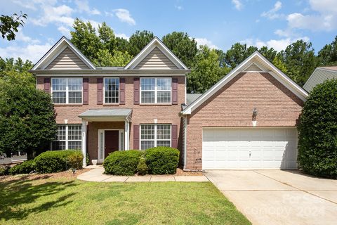 1207 E Arrow Lake Court