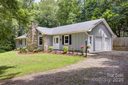 3227 Hickory Hill Road sold home in Hendersonville, SC