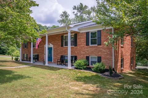 1317 Meadow Lane sold home in Mountain Shadows, Morganton, NC