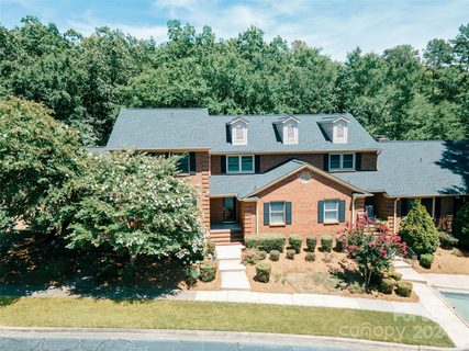 8452 Coulwood Oak Lane sold townhome in Coulwood Oaks, Charlotte, NC