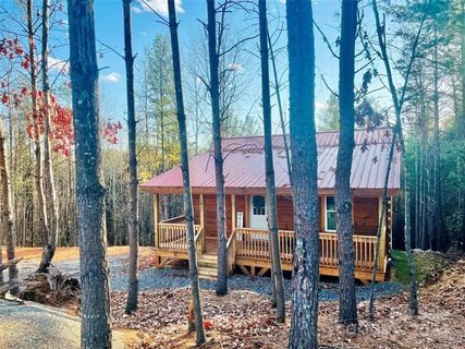1817 Blowing Pines Court