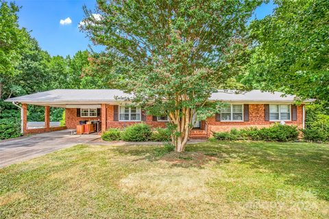 118 Delta Street sold home in Woodcrest, Lexington, NC