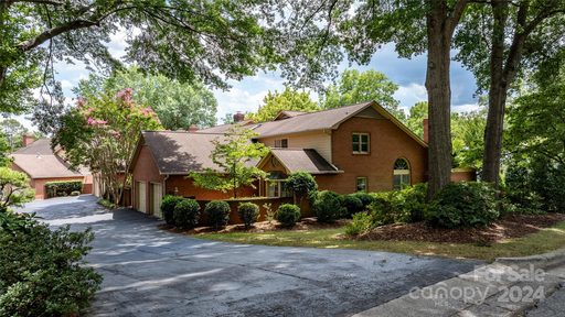 842 1st Street sold condo in Combford Park, Hickory, NC