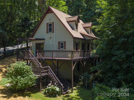 278 Apple Creek Road sold home in Apple Creek Acres, Waynesville, NC