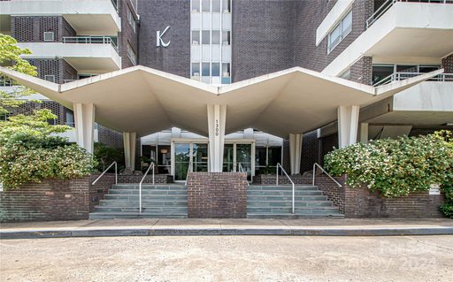 1300 Reece Road 404 sold co-op in The Kimberlee, Charlotte, NC