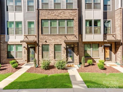 1306 Gleason Way sold townhome in South Tryon Townhomes, Charlotte, NC